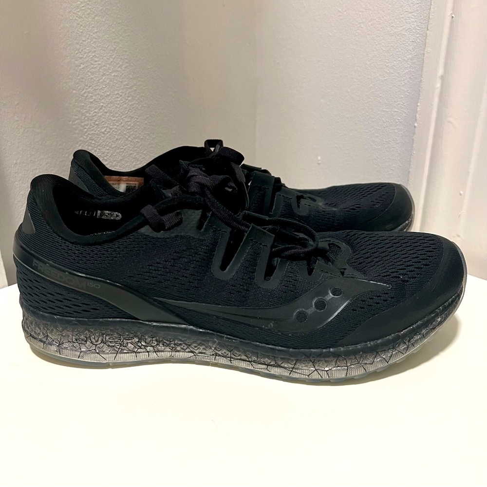 🗣️VEUC Saucony Freedom Sneakers